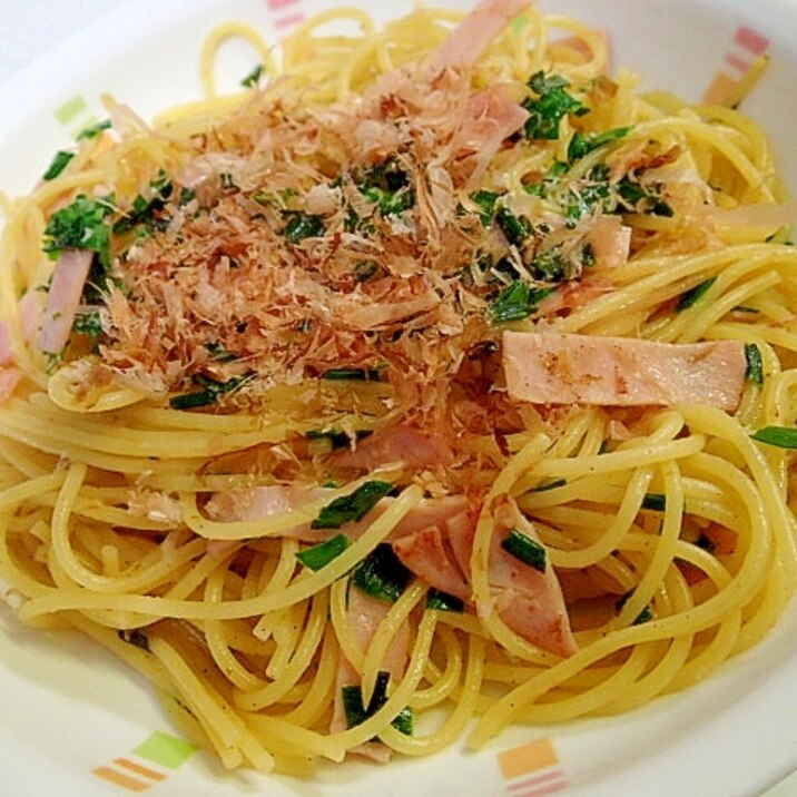 胡麻ドレで　❤ニラとハムとおかかのパスタ❤